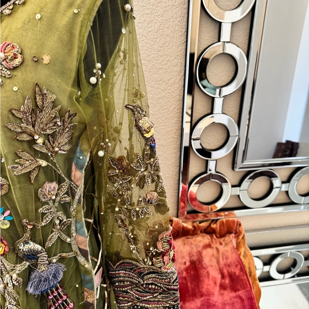 Pakistani/Indian designer Arjumand Bano beautifully embellished Dress. Size S/M - Picture 11 of 15